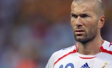 辽宁男篮抢七大战险胜达拉斯独行侠，德约科维奇砍下18记关键球，全场沸腾