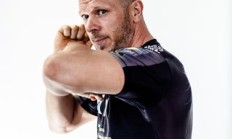 综合格斗赛场焦点！葡萄牙队对阵美国队，强强对话引爆全球球迷关注